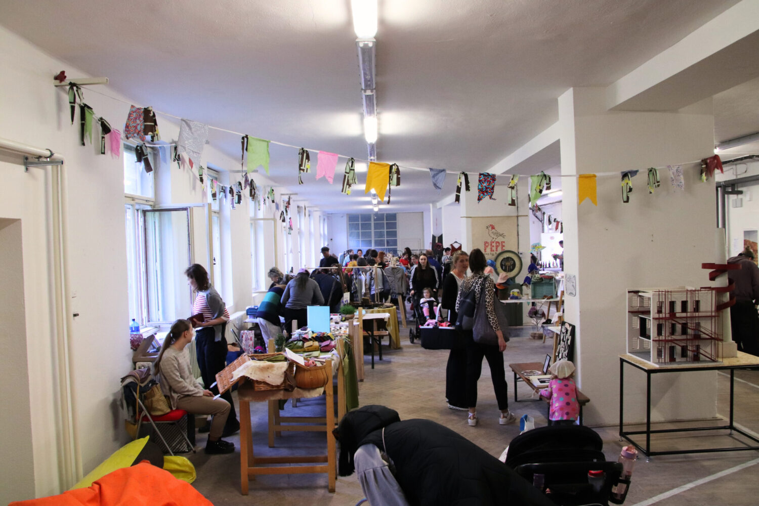 ea1f16df-cc78-4b3c-b2ff-13fd7fe6de70